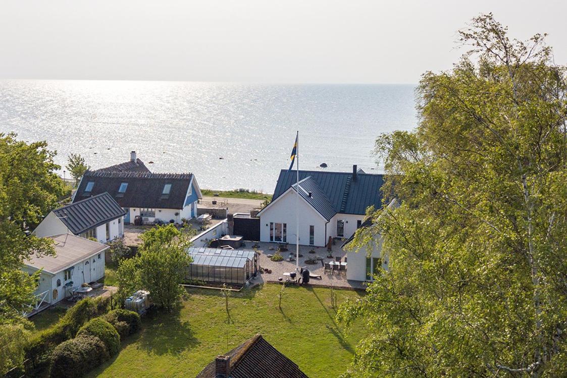 Pensionat Strandhuset I Abbekås Exterior foto